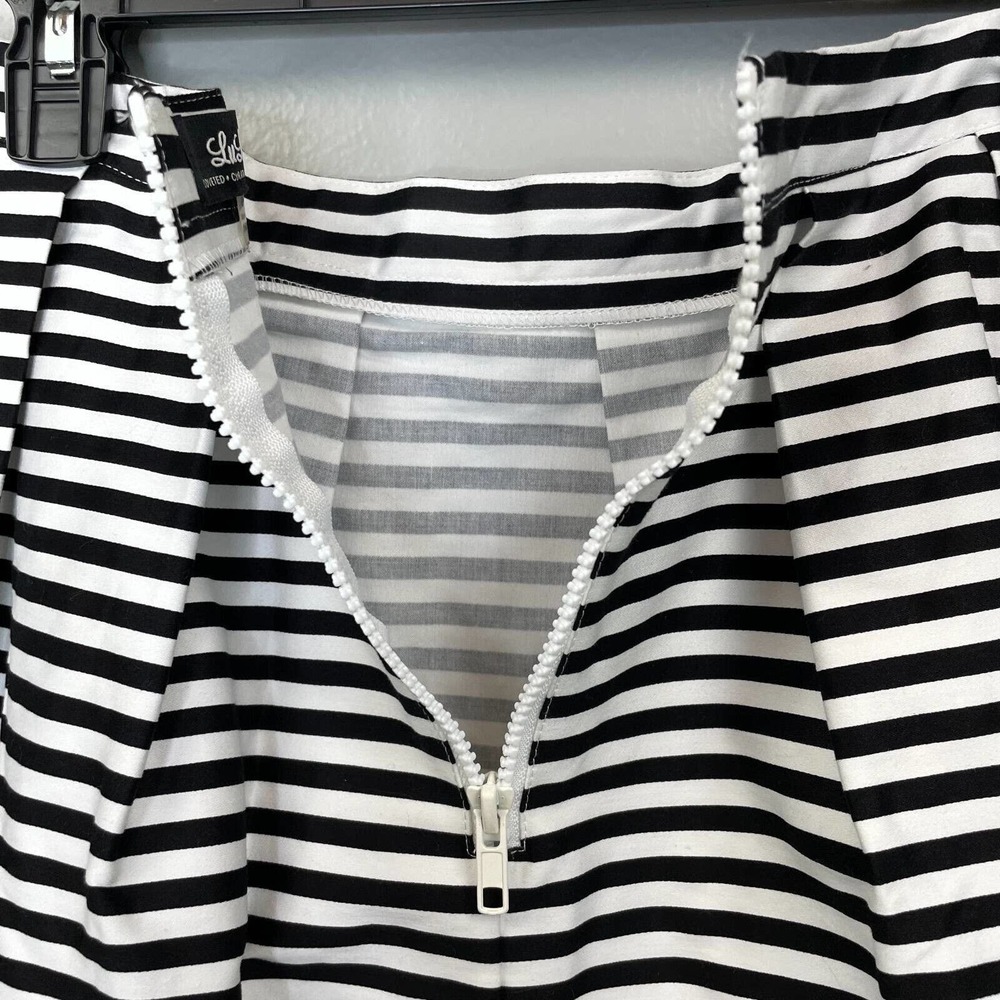 Lulus Womens Flare Skirt Black White Stripe Cotton Blend Stretch Pleated Large - Picture 8 of 10